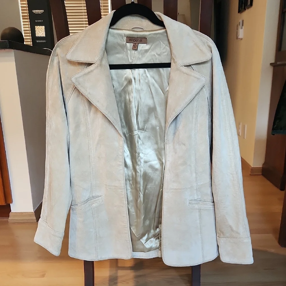 Women's Beige Jacket